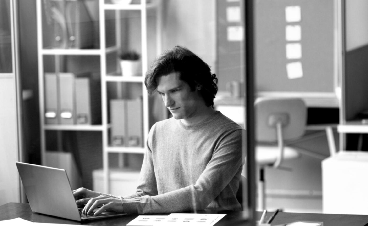 Análisis financiero con estrategias personalizadas y planificación a largo plazo